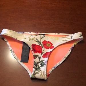 Floral triangl bottom